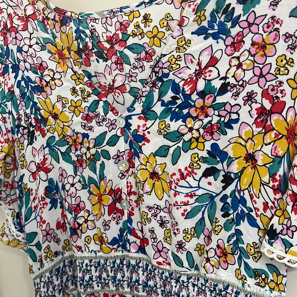 3/$25 Gorgeous floral high-low dress